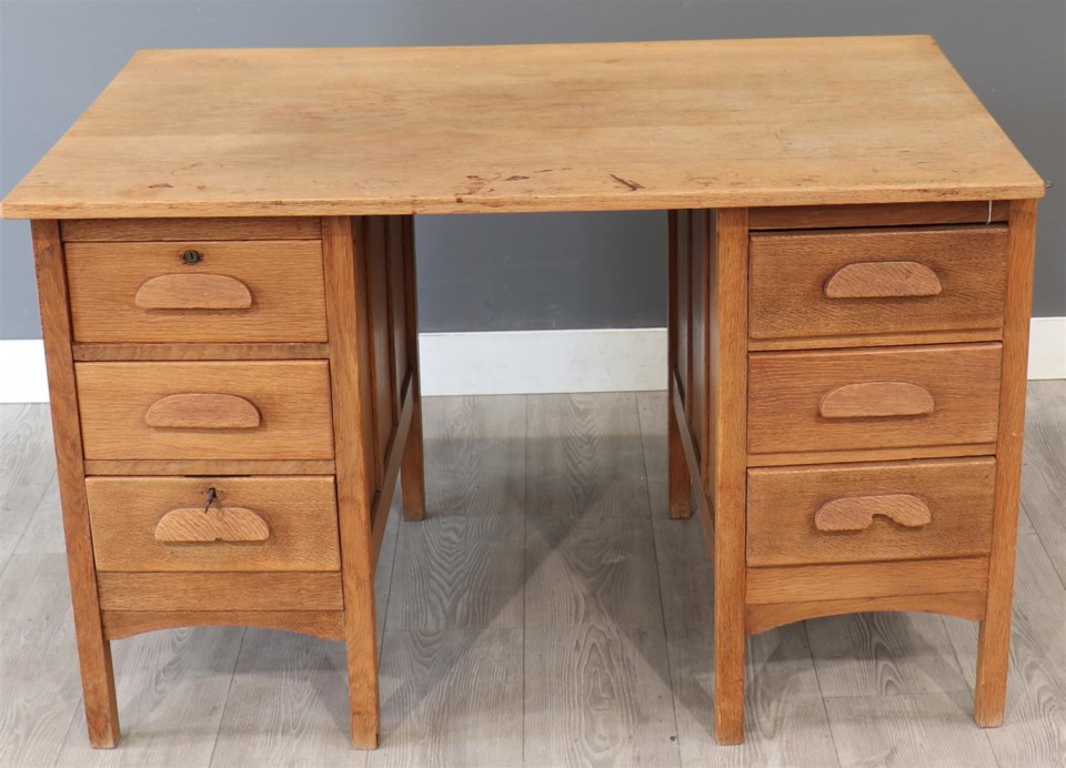 Old Wooden Oak Desk With Drawers Block Vindustrial Old Wooden Oak Desk With Drawers Block