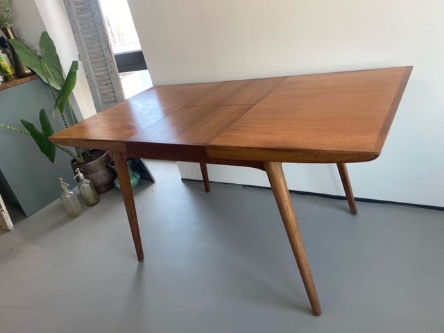 Zonnebrand Lada Krijt Mooie Vintage houten design tafel, uitschuifbaar - Vindustrial